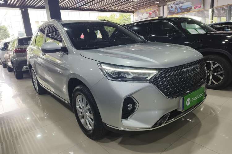 Used Haval M6 2021 PLUS 1.5T DCT Luxury Smart Connectivity Model Front Right 45 Deg