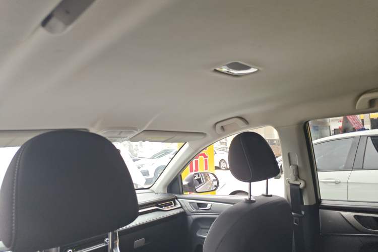 Used Haval M6 2021 PLUS 1.5T Manual Elite Smart Connectivity Model Headliner