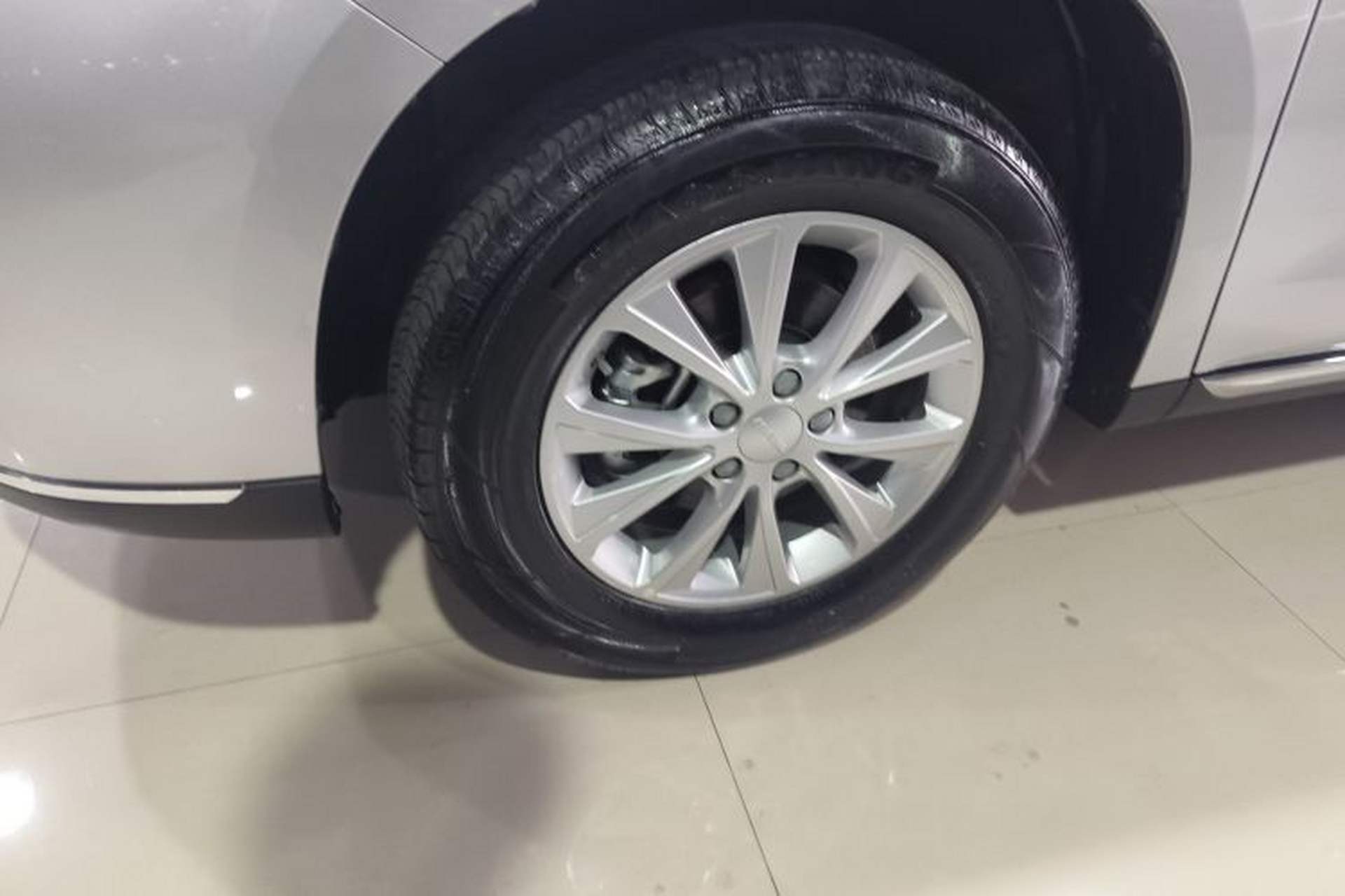 Used Haval M6 2021 PLUS 1.5T DCT Luxury Smart Connectivity Model Left Front Wheel Hub