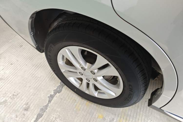 Used Haval M6 2021 PLUS 1.5T Manual Elite Smart Connectivity Model Right Rear Wheel Hub