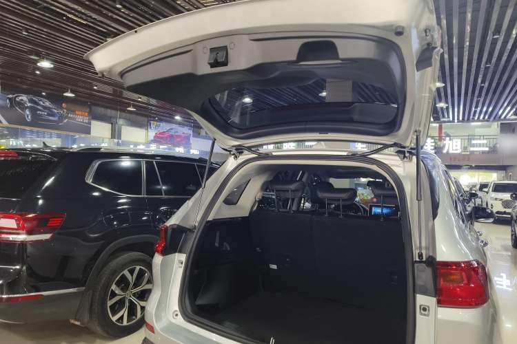 Used Haval M6 2021 PLUS 1.5T DCT Luxury Smart Connectivity Model Trunk