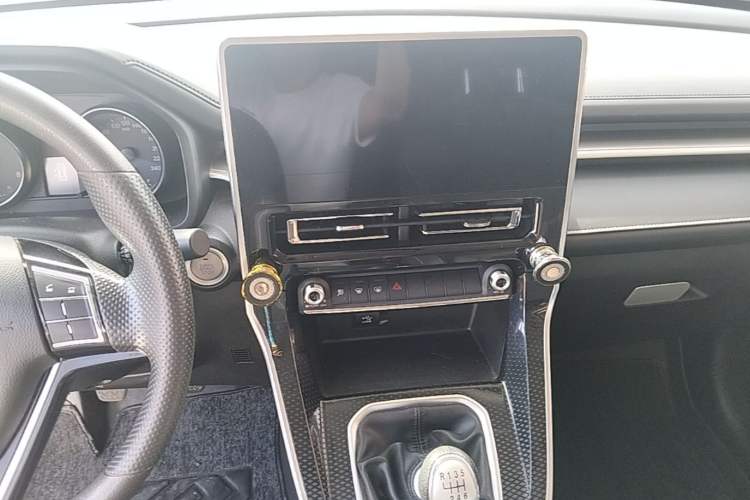 Used Haval M6 2021 PLUS 1.5T Manual Elite Smart Connectivity Model Audio And AC Panel