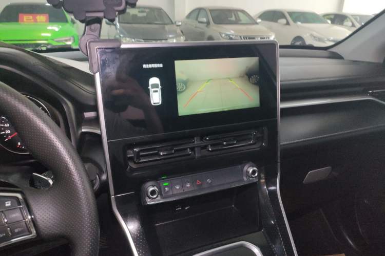 Used Haval M6 2021 PLUS 1.5T DCT Luxury Smart Connectivity Model Audio And AC Panel