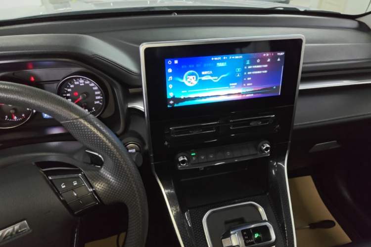 Used Haval M6 2021 PLUS 1.5T DCT Comfort Edition Audio And AC Panel