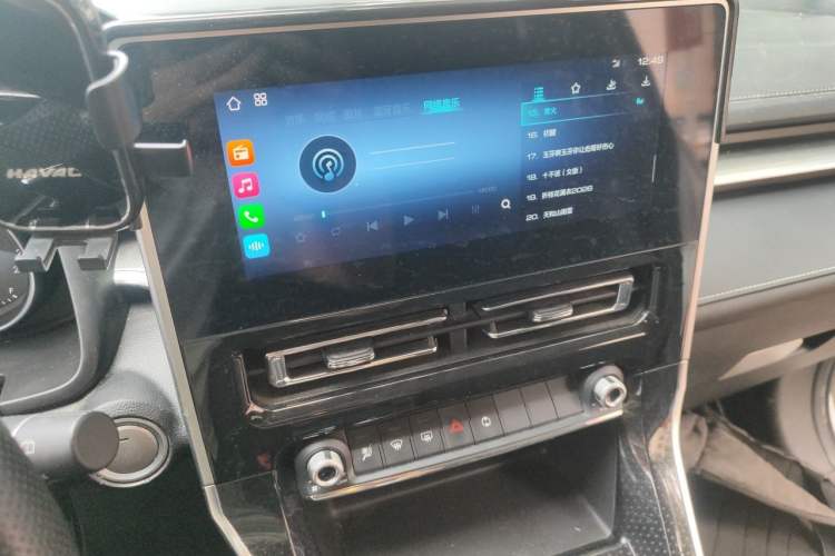 Used Haval M6 2021 PLUS 1.5T DCT Elite Smart Connectivity Model Audio And AC Panel