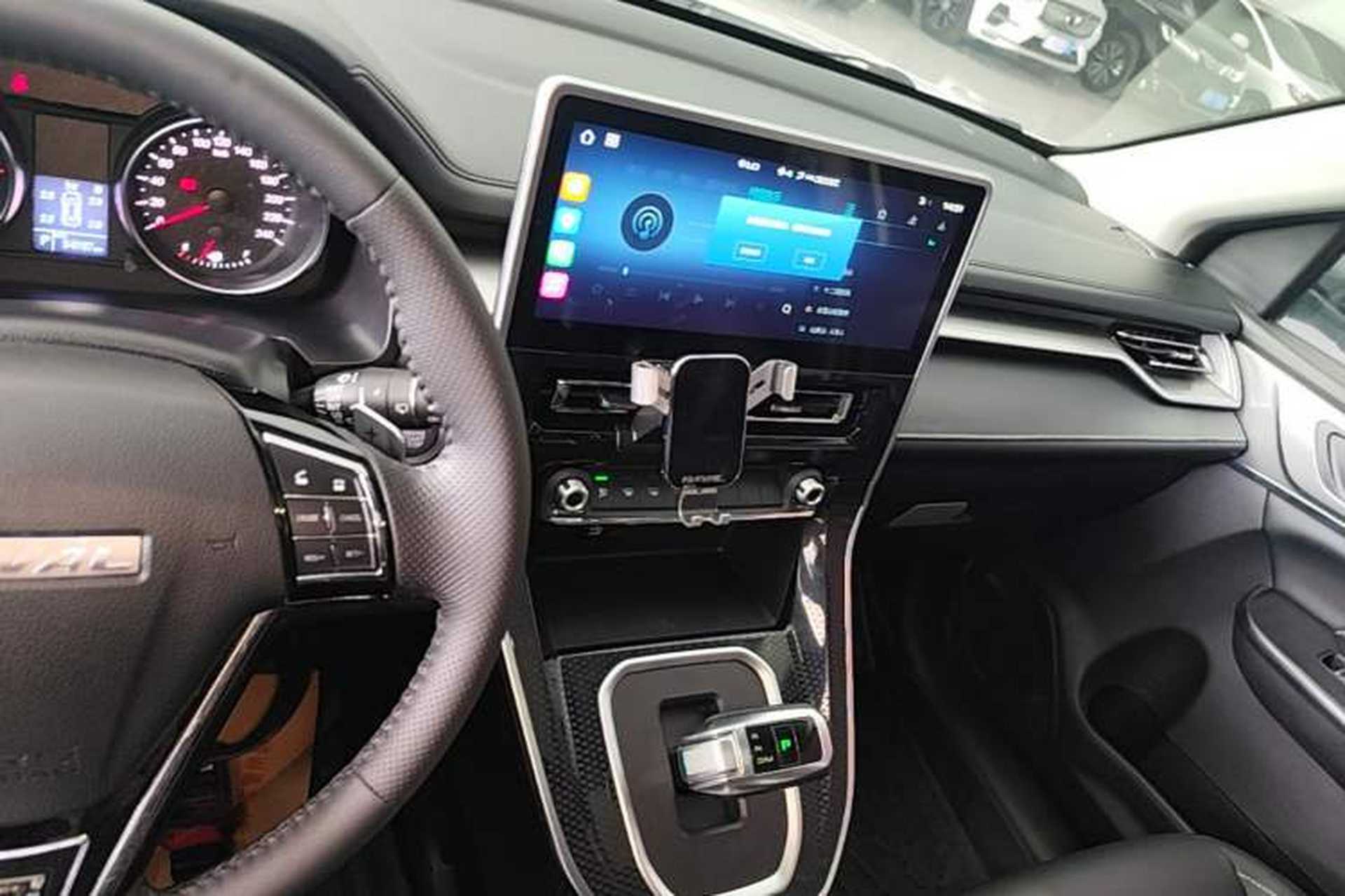 Used Haval M6 2021 PLUS 1.5T DCT Luxury Smart Connectivity Model Audio And AC Panel