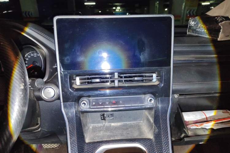 Used Haval M6 2021 PLUS 1.5T DCT Luxury Smart Connectivity Model Audio And AC Panel