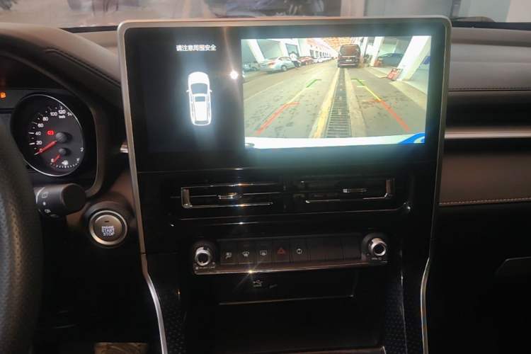 Used Haval M6 2021 PLUS 1.5T DCT Luxury Smart Connectivity Model Audio And AC Panel