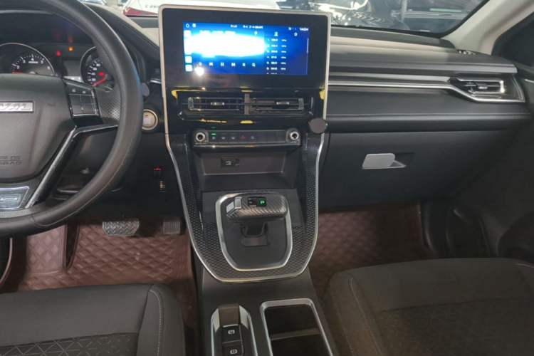 Used Haval M6 2021 PLUS 1.5T DCT Elite Smart Connectivity Model Audio And AC Panel