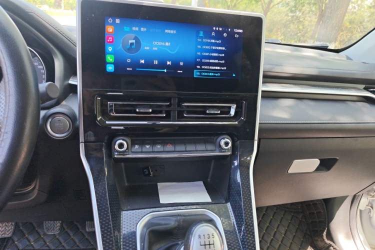Used Haval M6 2021 PLUS 1.5T Manual Elite Smart Connectivity Model Audio And AC Panel