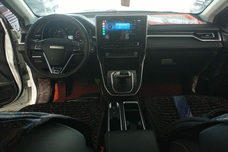 Used Haval M6 2021 PLUS 1.5T DCT Luxury Smart Connectivity Model Audio And AC Panel