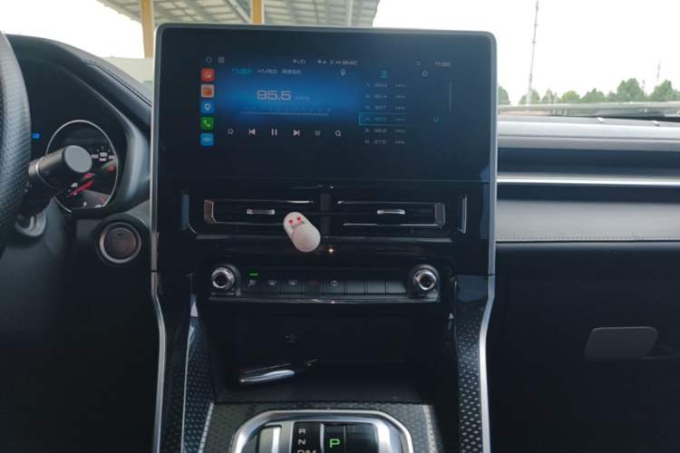 Used Haval M6 2021 PLUS 1.5T DCT Elite Smart Connectivity Model Audio And AC Panel