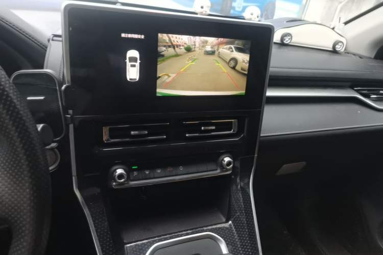 Used Haval M6 2021 PLUS 1.5T DCT Elite Smart Connectivity Model Audio And AC Panel