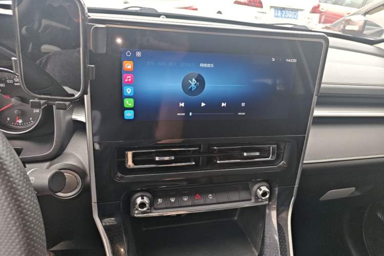 Used Haval M6 2021 PLUS 1.5T DCT Elite Smart Connectivity Model Audio And AC Panel