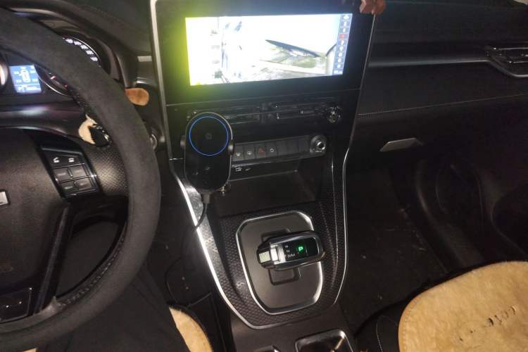 Used Haval M6 2021 PLUS 1.5T DCT Luxury Smart Connectivity Model Audio And AC Panel