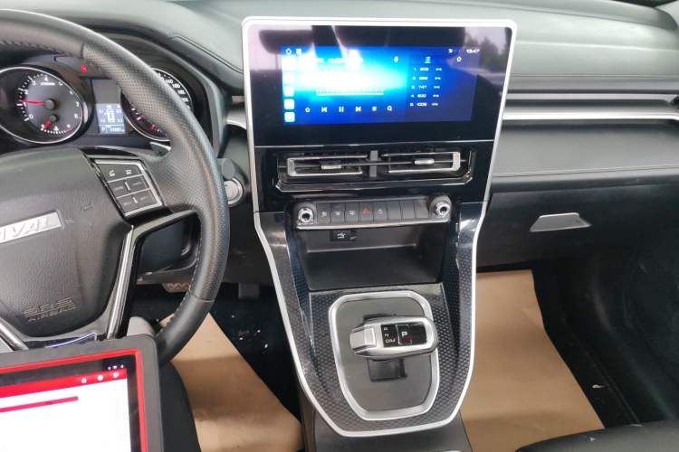 Used Haval M6 2021 PLUS 1.5T DCT Luxury Smart Connectivity Model Audio And AC Panel