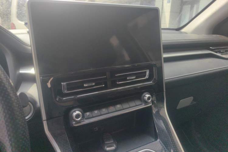 Used Haval M6 2021 PLUS 1.5T DCT Comfort Edition Audio And AC Panel