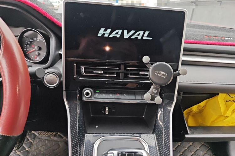 Used Haval M6 2021 PLUS 1.5T DCT Elite Smart Connectivity Model Audio And AC Panel