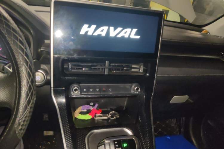Used Haval M6 2021 PLUS 1.5T DCT Luxury Smart Connectivity Model Audio And AC Panel