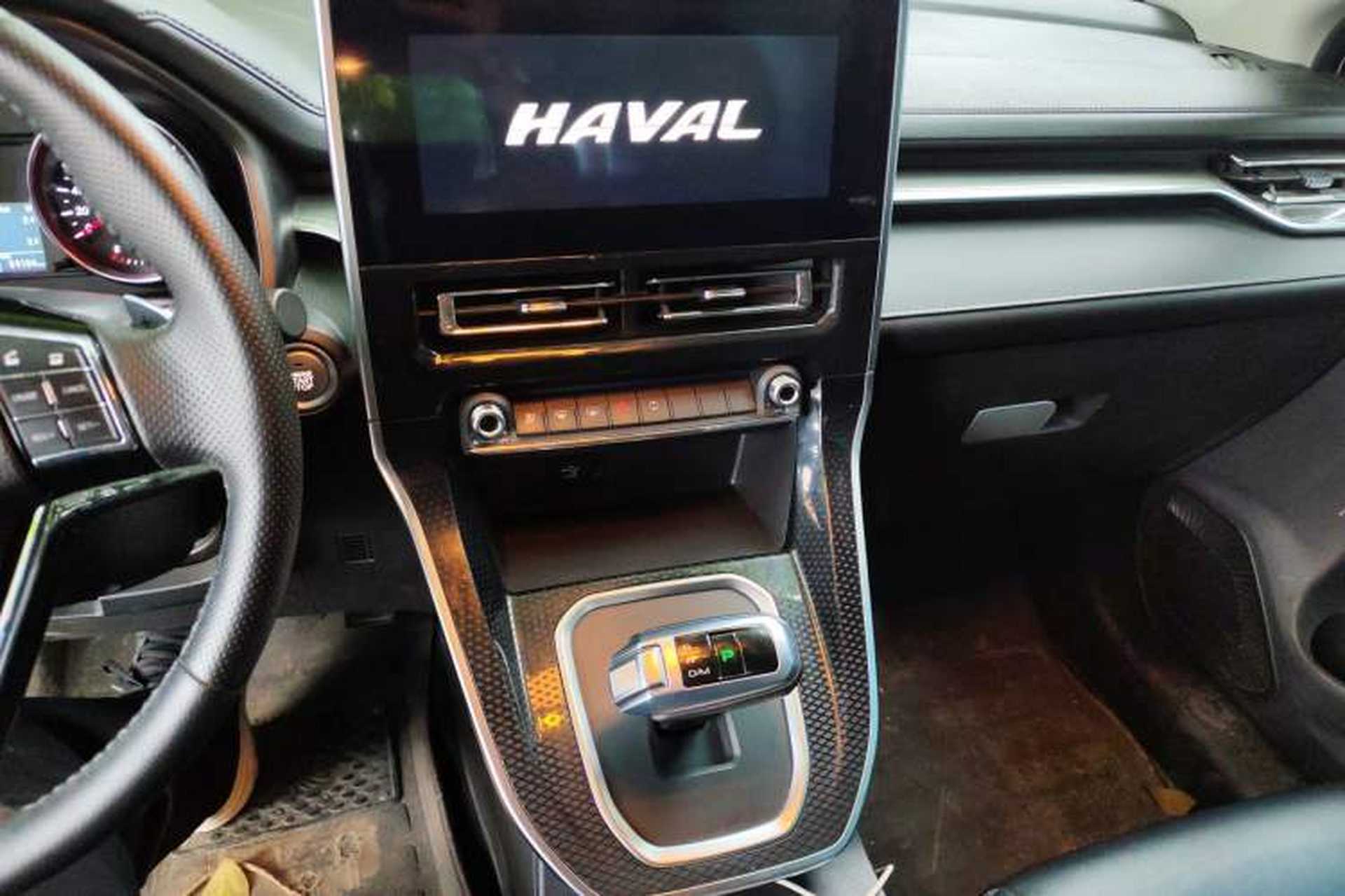 Used Haval M6 2021 PLUS 1.5T DCT Luxury Smart Connectivity Model Audio And AC Panel