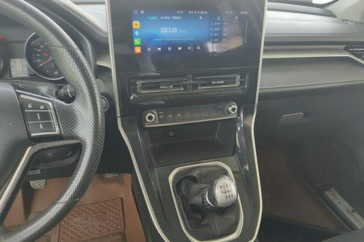 Used Haval M6 2021 PLUS 1.5T Manual Elite Smart Connectivity Model Audio And AC Panel