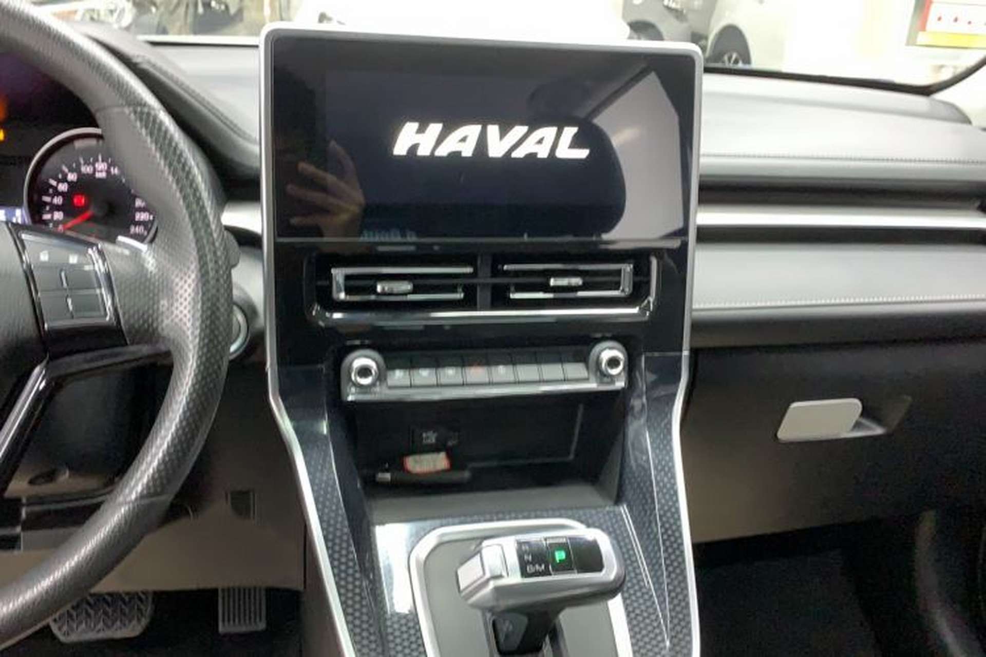 Used Haval M6 2021 PLUS 1.5T DCT Comfort Edition Audio And AC Panel
