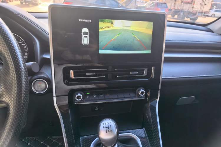 Used Haval M6 2021 PLUS 1.5T Manual Elite Smart Connectivity Model Audio And AC Panel