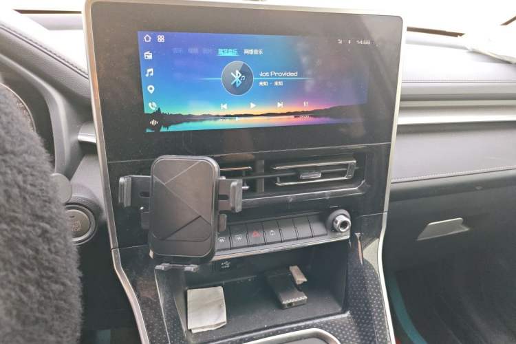 Used Haval M6 2021 PLUS 1.5T DCT Elite Smart Connectivity Model Audio And AC Panel