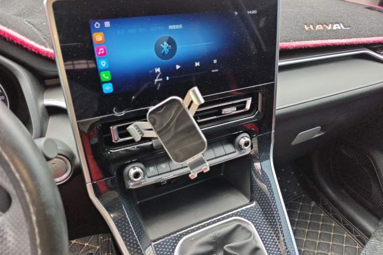 Used Haval M6 2021 PLUS 1.5T Manual Elite Smart Connectivity Model Audio And AC Panel