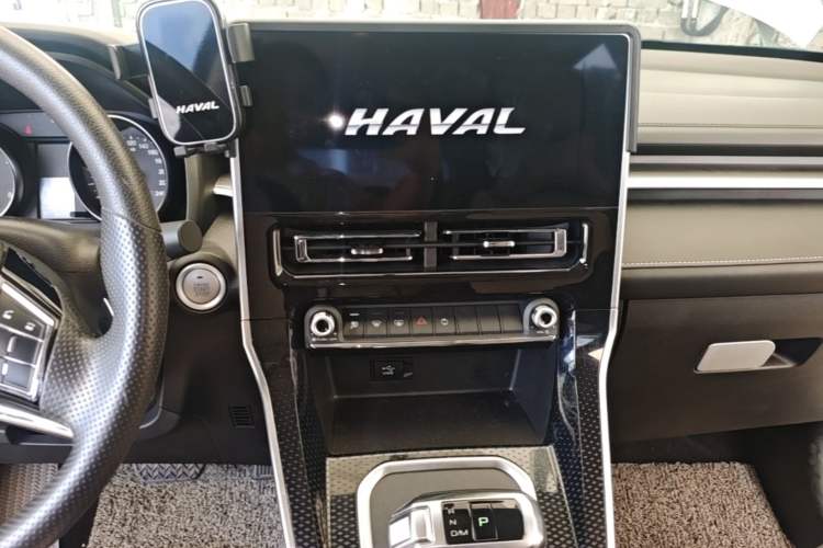 Used Haval M6 2021 PLUS 1.5T DCT Comfort Edition Audio And AC Panel
