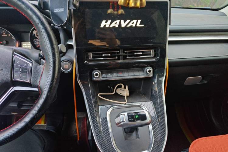 Used Haval M6 2021 PLUS 1.5T DCT Luxury Smart Connectivity Model Audio And AC Panel