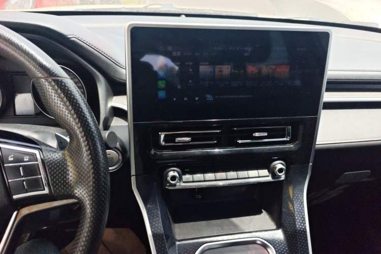 Used Haval M6 2021 PLUS 1.5T DCT Elite Smart Connectivity Model Audio And AC Panel