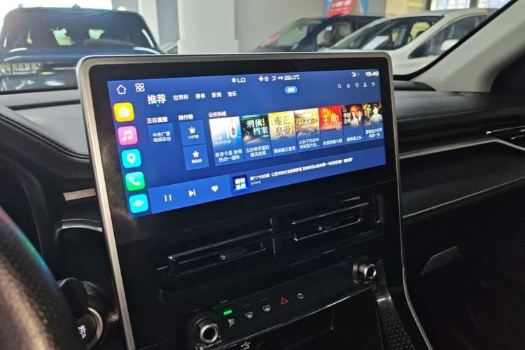 Used Haval M6 2021 PLUS 1.5T DCT Luxury Smart Connectivity Model Audio And AC Panel