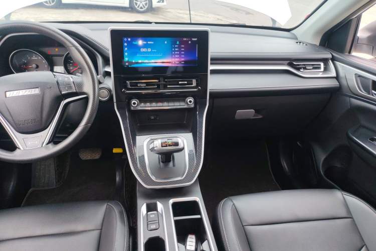 Used Haval M6 2021 PLUS 1.5T DCT Elite Smart Connectivity Model Audio And AC Panel