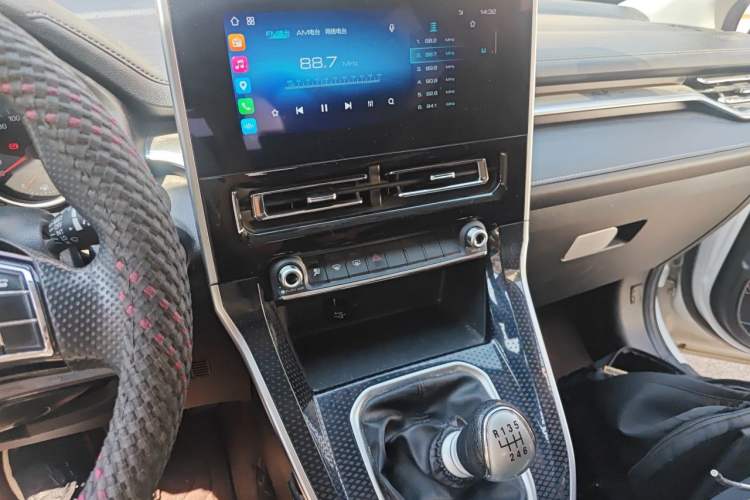 Used Haval M6 2021 PLUS 1.5T Manual Elite Smart Connectivity Model Audio And AC Panel