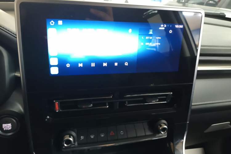 Used Haval M6 2021 PLUS 1.5T DCT Luxury Smart Connectivity Model Audio And AC Panel