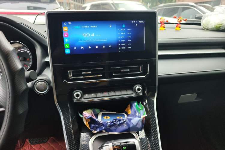 Used Haval M6 2021 PLUS 1.5T DCT Elite Smart Connectivity Model Audio And AC Panel