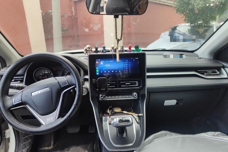 Used Haval M6 2021 PLUS 1.5T DCT Luxury Smart Connectivity Model Center Console