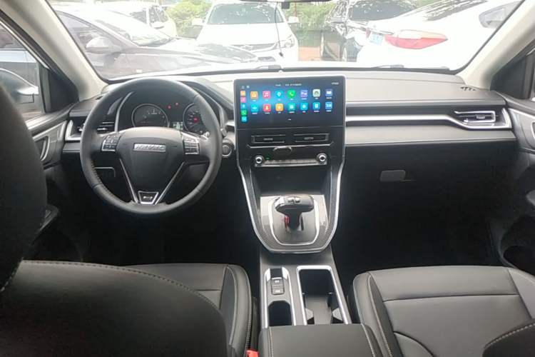 Used Haval M6 2021 PLUS 1.5T DCT Luxury Smart Connectivity Model Center Console