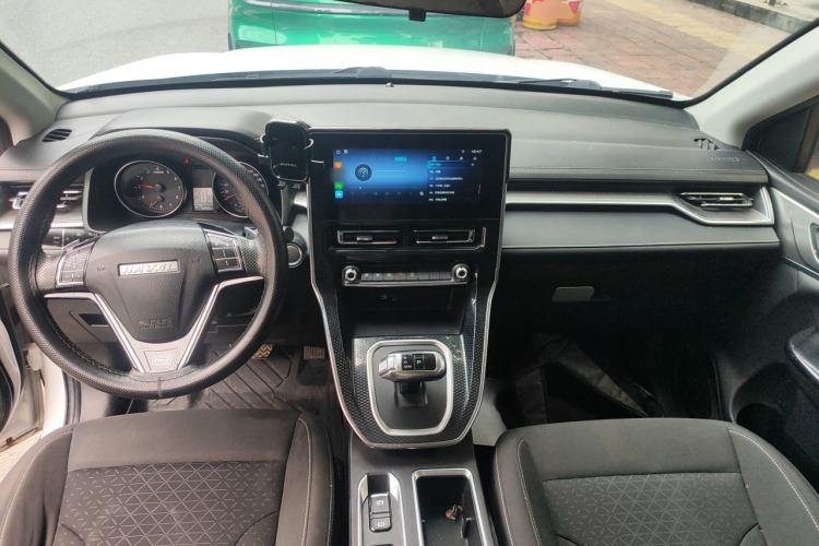 Used Haval M6 2021 PLUS 1.5T DCT Elite Smart Connectivity Model Center Console