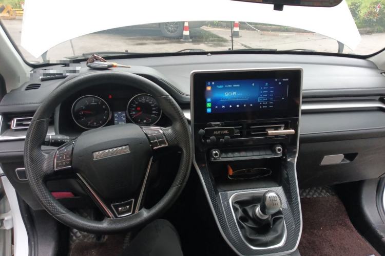 Used Haval M6 2021 PLUS 1.5T Manual Comfort Model Center Console