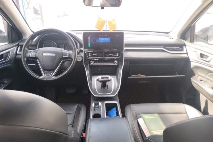 Used Haval M6 2021 PLUS 1.5T DCT Luxury Smart Connectivity Model Center Console
