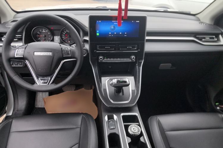 Used Haval M6 2021 PLUS 1.5T DCT Luxury Smart Connectivity Model Center Console
