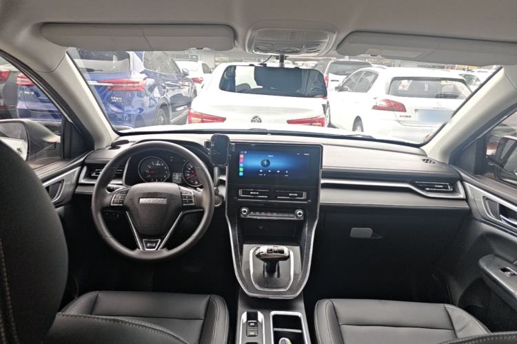 Used Haval M6 2021 PLUS 1.5T DCT Elite Smart Connectivity Model Center Console