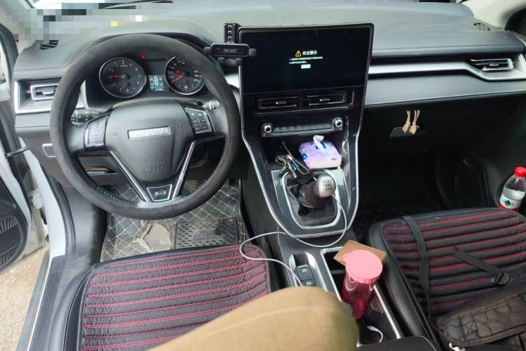 Used Haval M6 2021 PLUS 1.5T Manual Luxury Smart Connectivity Model Center Console