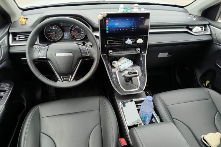 Used Haval M6 2021 PLUS 1.5T DCT Luxury Smart Connectivity Model Center Console