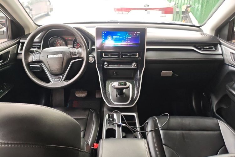Used Haval M6 2021 PLUS 1.5T DCT Comfort Edition Center Console