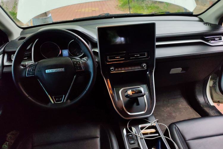 Used Haval M6 2021 PLUS 1.5T DCT Luxury Smart Connectivity Model Center Console