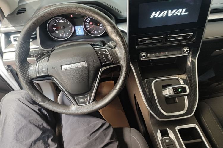 Used Haval M6 2021 PLUS 1.5T DCT Elite Smart Connectivity Model Center Console