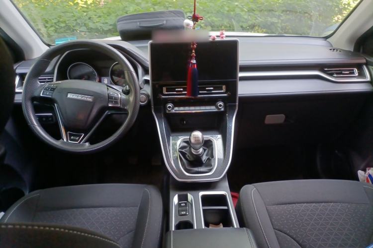 Used Haval M6 2021 PLUS 1.5T Manual Elite Smart Connectivity Model Center Console